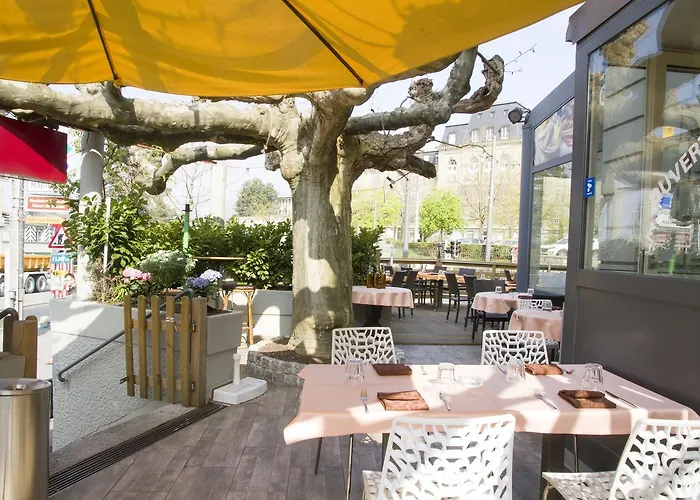 De L'ours Guest house